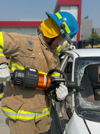 Vehicle Extrication with Associated Fire at St. Albert Fire - Level 2